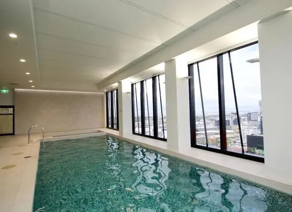 YASHITA, 2BDR Melbourne Apartment - Havuz