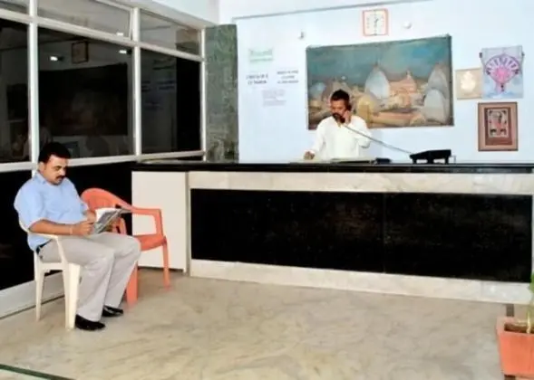 Hotel Yashoda International - Lobi