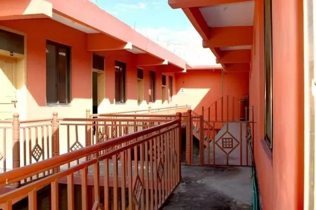 Yasin Holiday Hotel