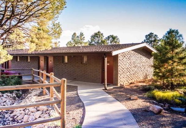 Yavapai Lodge