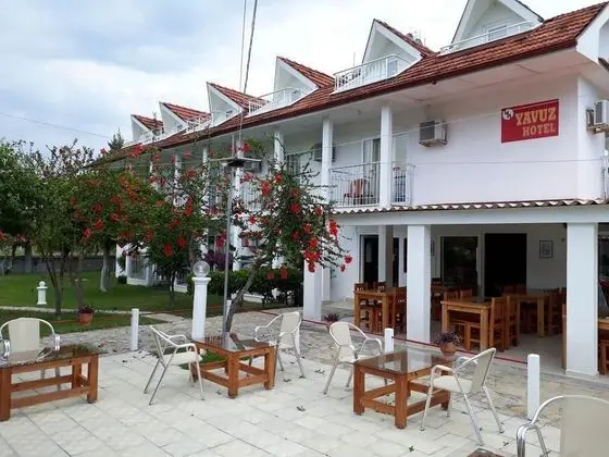 Yavuz Hotel - Dış Mekan