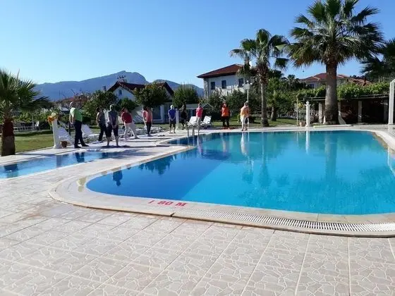 Yavuz Hotel - Havuz