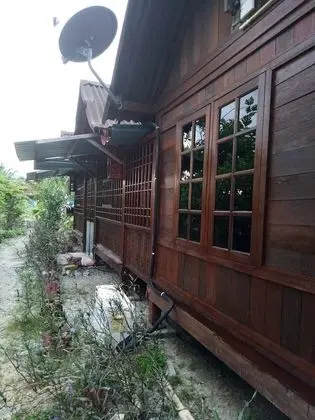 YC Chalet Roomstay Lekir