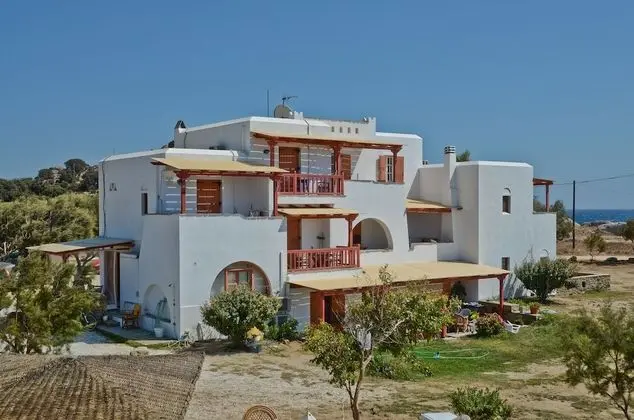 Ydreos Studios & Apartments - Dış Mekan