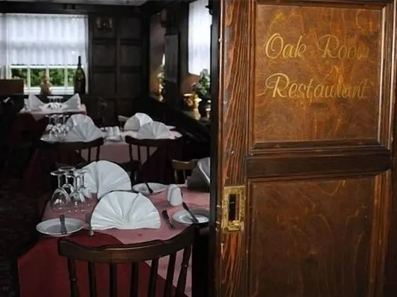 Ye Olde Red Lion - İç Mekan