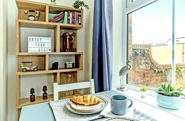 Ye Olde Windmill Apartment Free Parking - Yerinde Yemek