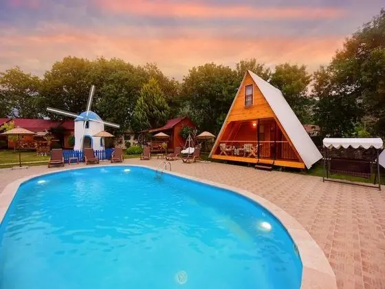 Yeldeğirmeni Bungalow Hotel