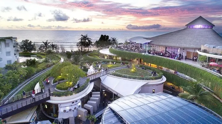 YELLO Kuta Beachwalk Bali