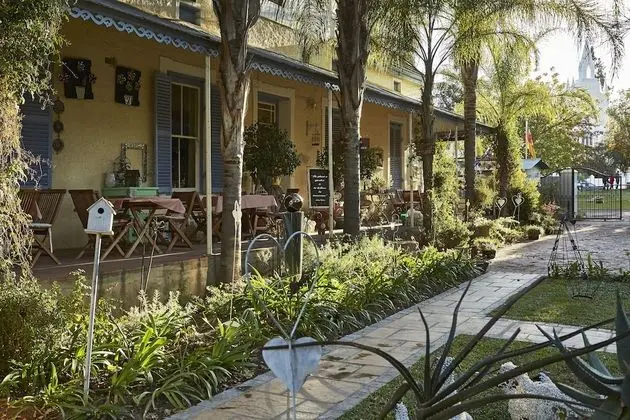 Yellow Aloe Guesthouse - Dış Mekan