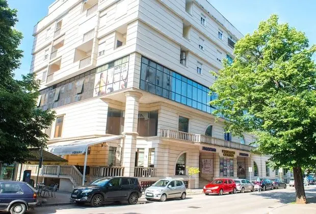 Yellow Lilly Mostar Apartment