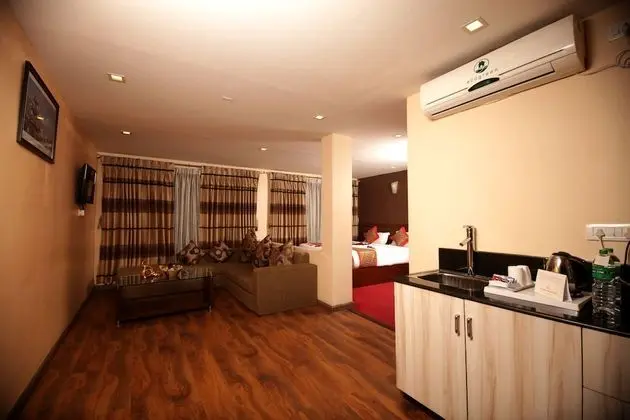 Yellow Pagoda Hotel - Oda
