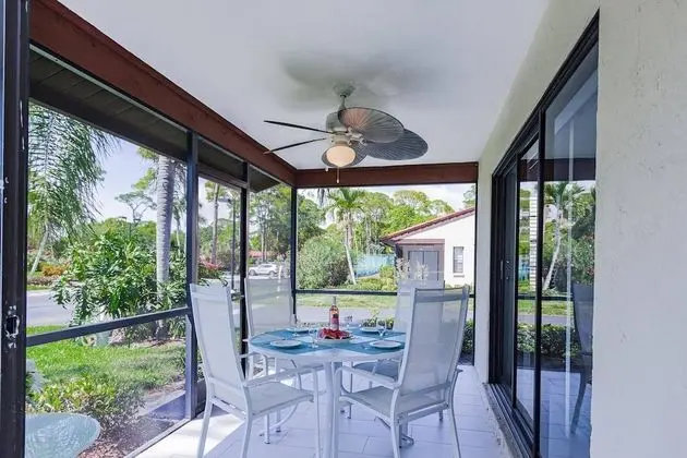 Yellow Pine Duplex Close to Pool & Tennis - Dış Mekan