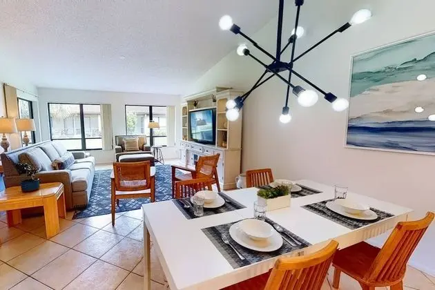 Yellow Pine Villa