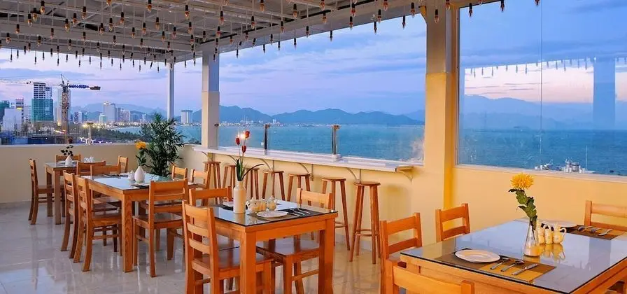 Yellow Sea Hotel - Yerinde Yemek