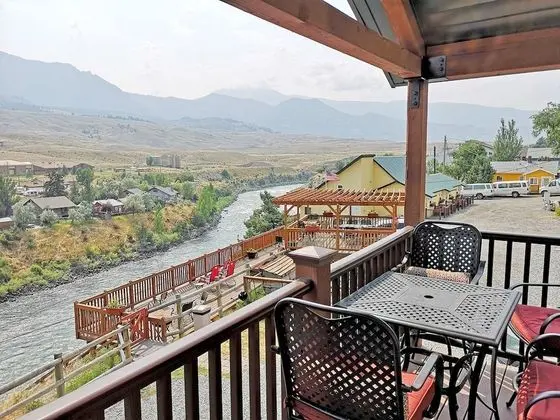 Yellowstone Riverside Cottages - Dış Mekan