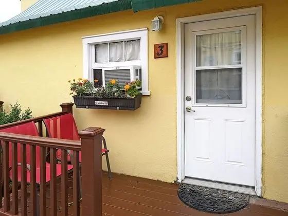 Yellowstone Riverside Cottages - Oda