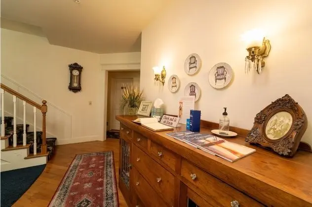 Yelton Manor Bed & Breakfast - Lobi
