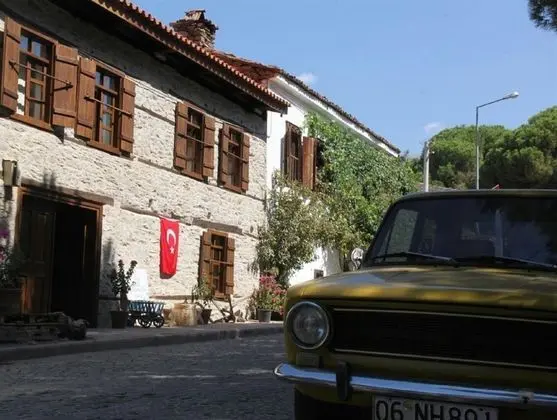 Yeni Gelin Evi Birgi - Dış Mekan