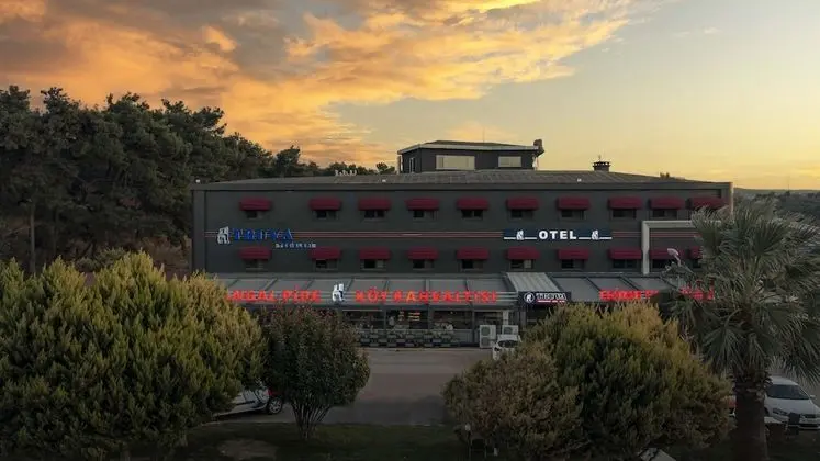 Yeni Truva Otel