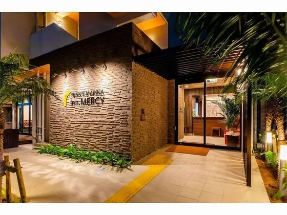 Yenn's Marina Inn Mercy - Dış Mekan