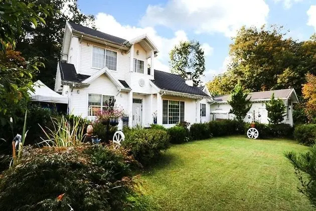 Yeoju White House Pension
