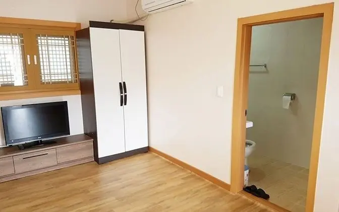 Yeongam Seonhyanggwan Hanok Pension - Oda