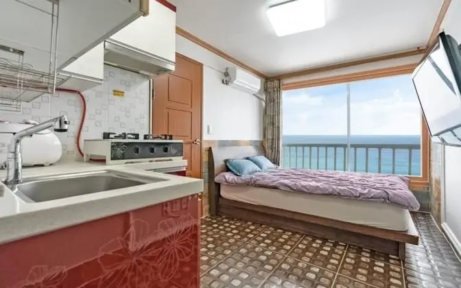 Yeongdeok Blue Ocean Tourist Pension - Oda