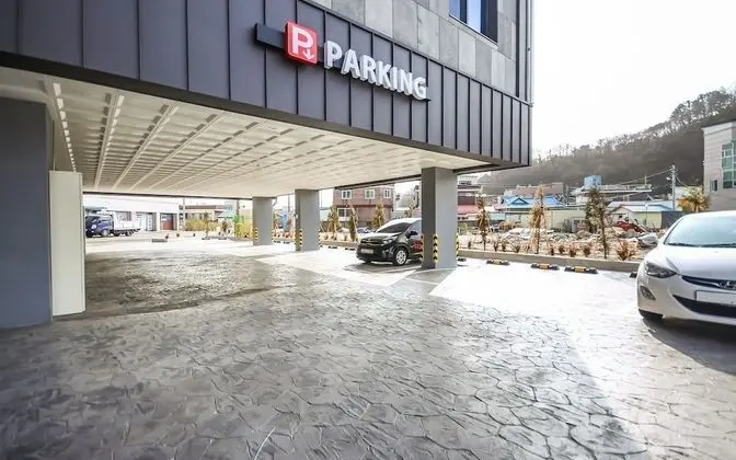 Yeongdeok Gangguhang Cloud Hotel - Misafir Tesisleri ve Hizmetleri