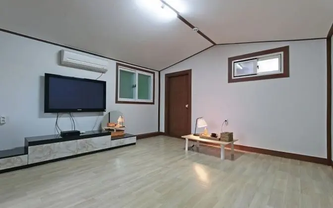 Yeongdeok Samsa Marin Village Pension - Oda
