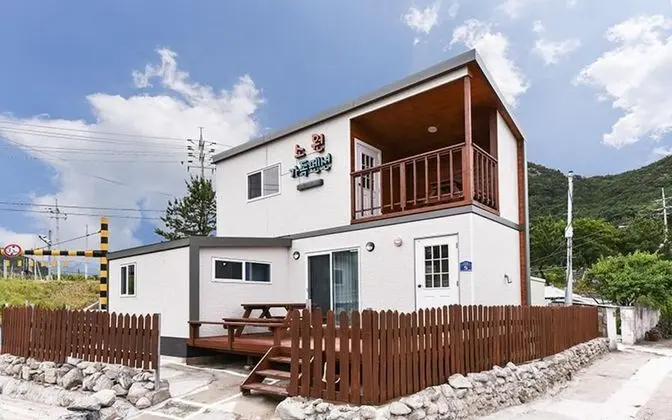 Yeongdeok Sowon Family Pension