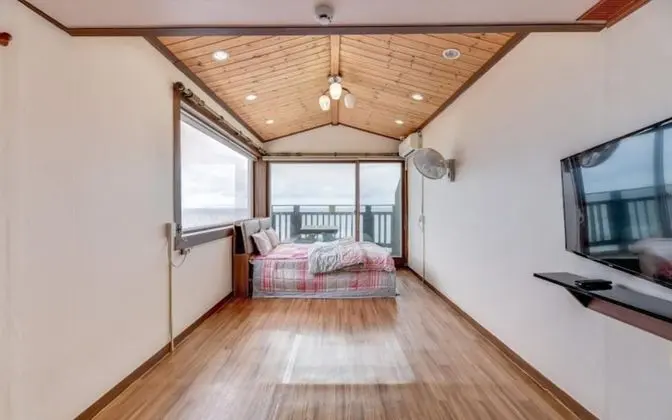 Yeongdeok Taebo Pension