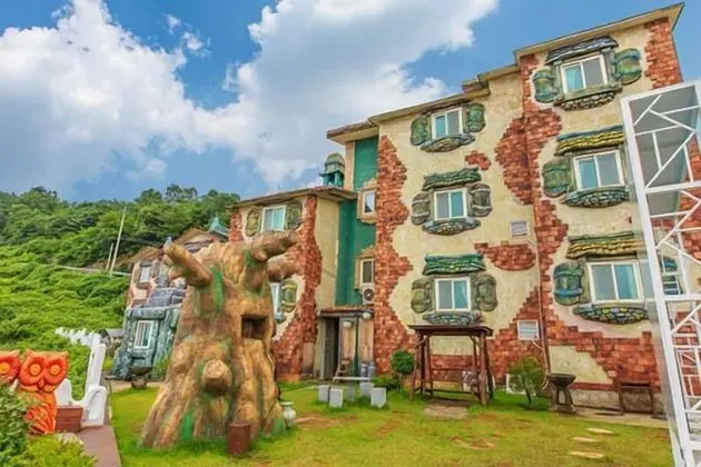 Yeonggwang Chezlee Pension