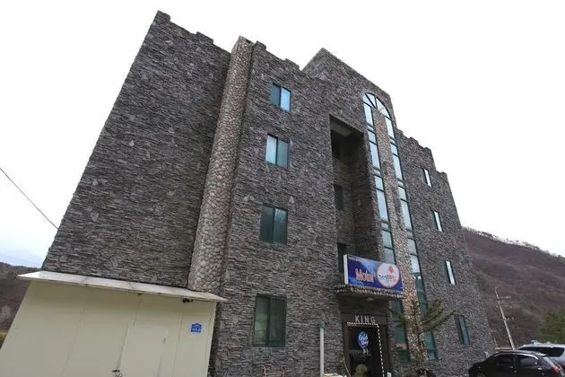 Yeongwol Gimsatgat