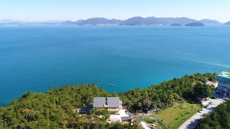 Yeosu Badawadeungdae Pension