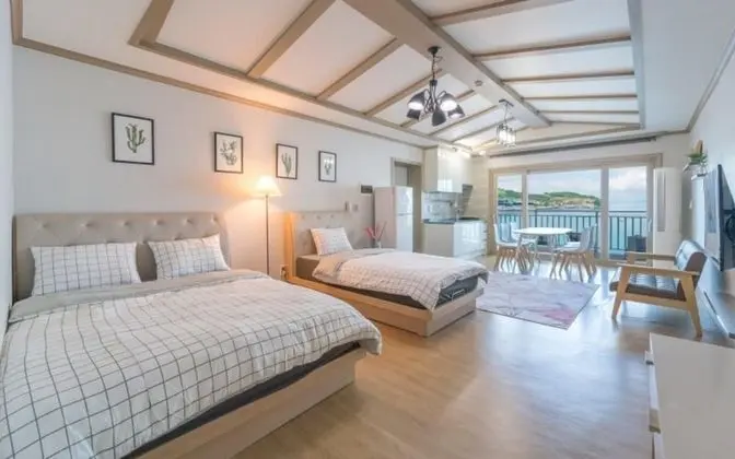 Yeosu Blue Marine Pension