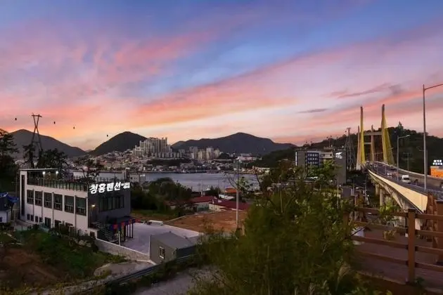 Yeosu Chunghong Pension