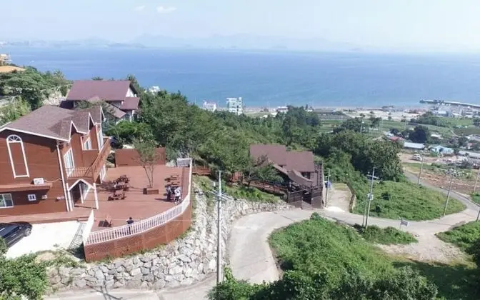 Yeosu Elvino Pension