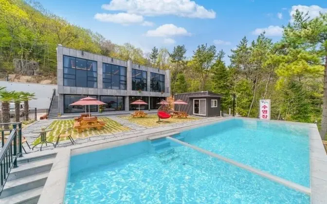 Yeosu The Island Looks Pension