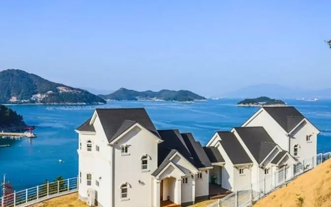 Yeosu L House Pension