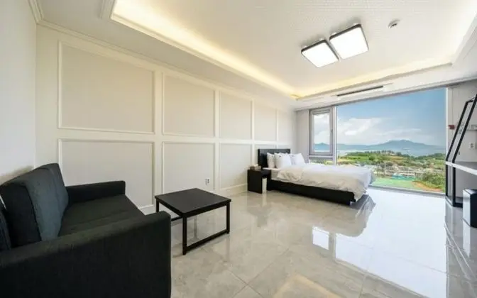 Yeosu Little Forest Pension