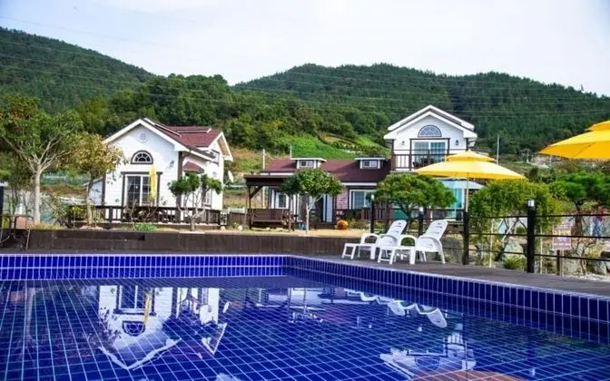 Yeosu Noeul Walk Pension