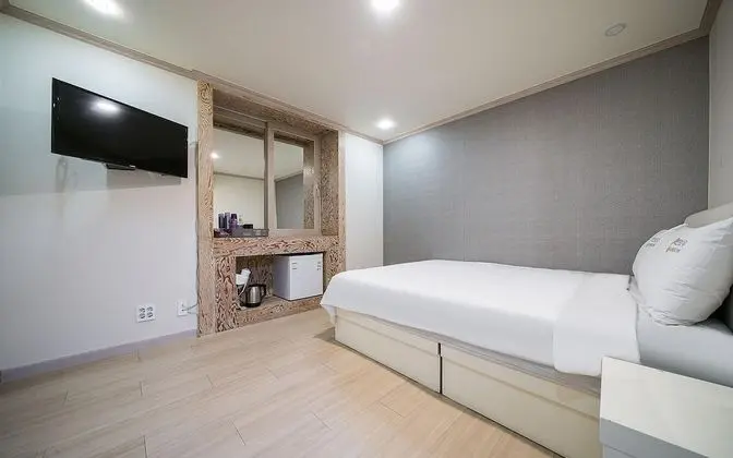 Yeosu Rainbow Self Check-in Motel - Öne Çıkan Resim
