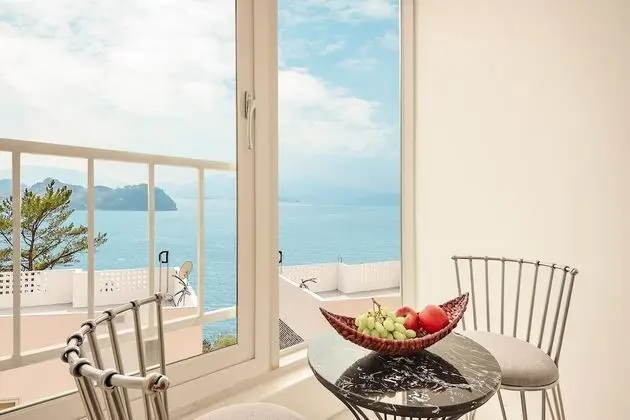 Yeosu Romantic Pension