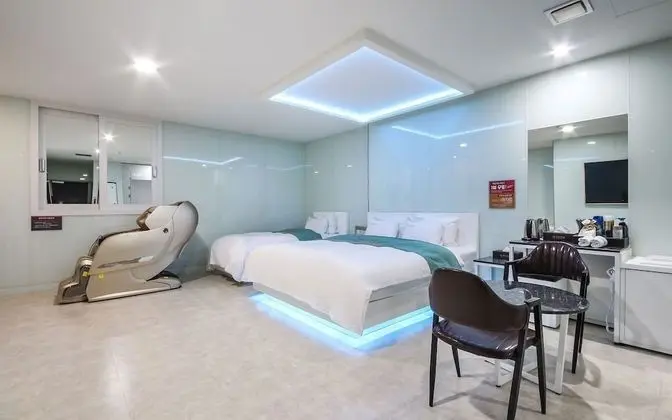 Yeosu San Self Check-in Hotel