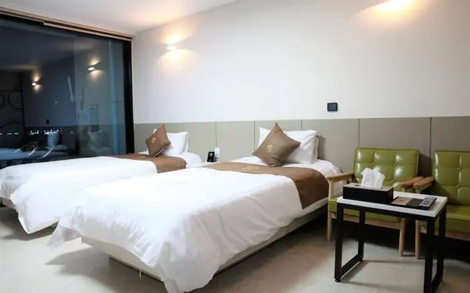 Yeosu Yong Beach Tourist Hostel - Oda