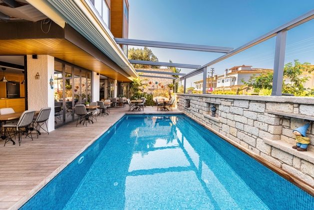 Yerli Otel AlaçatıFotoğrafı
