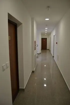 Yeshill Apartments - Lobi