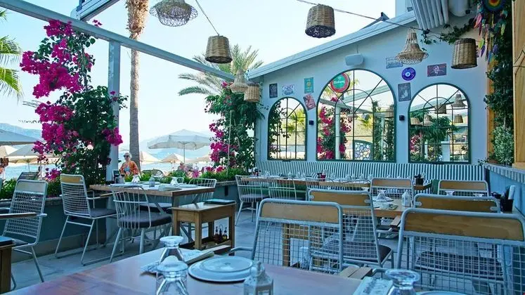 Yeshill Beach Hotel - Plaj