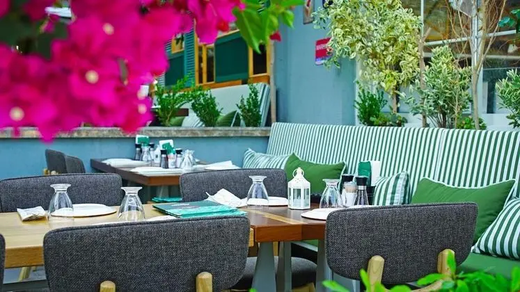 Yeshill Beach Hotel - Plaj