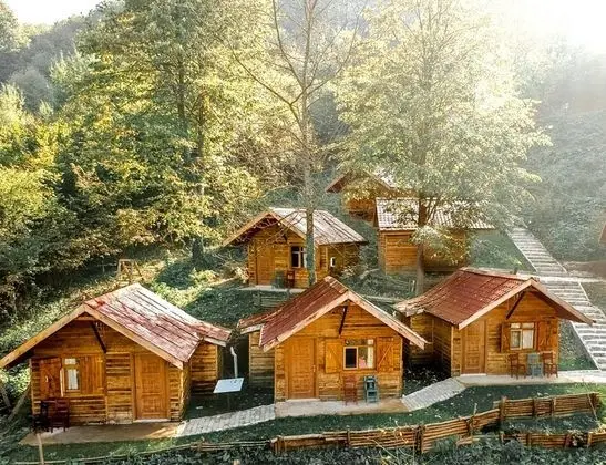 Yesil Dus Vadisi Bungalov